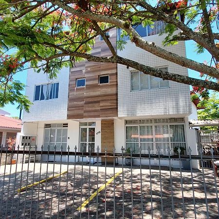Apto 2 Quartos Com Ar A 200M Da Praia Florianopolis Exterior photo